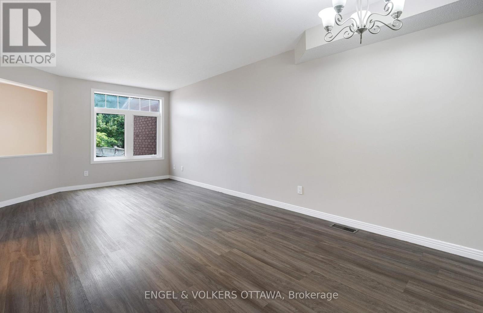 551 Wild Shore Crescent
