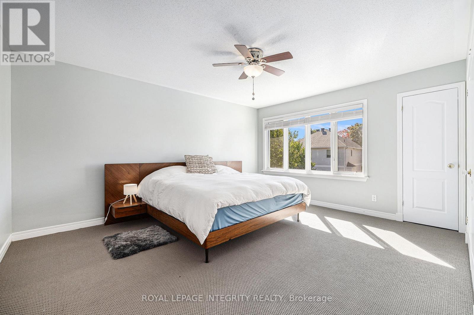 10 Maybrook Place
