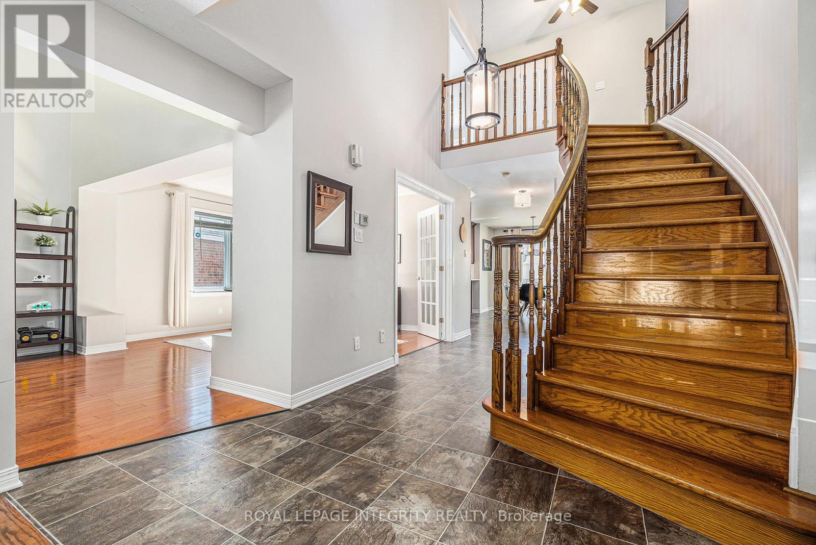 10 Maybrook Place