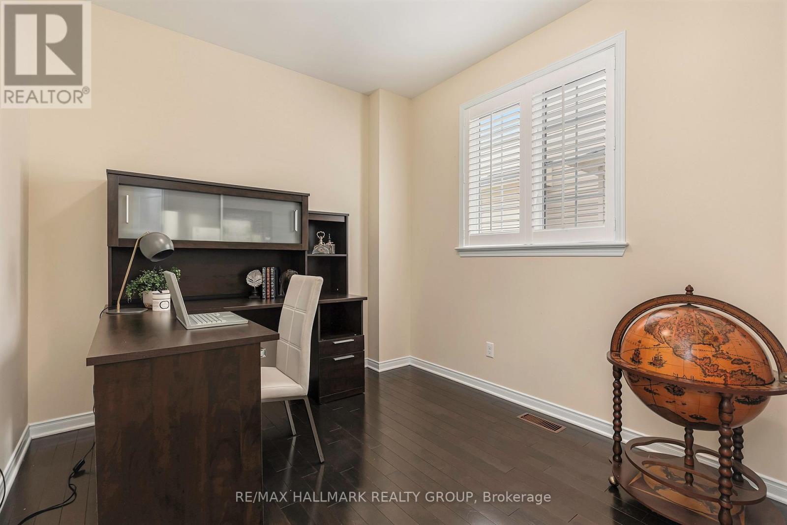 828 Dalkena Place