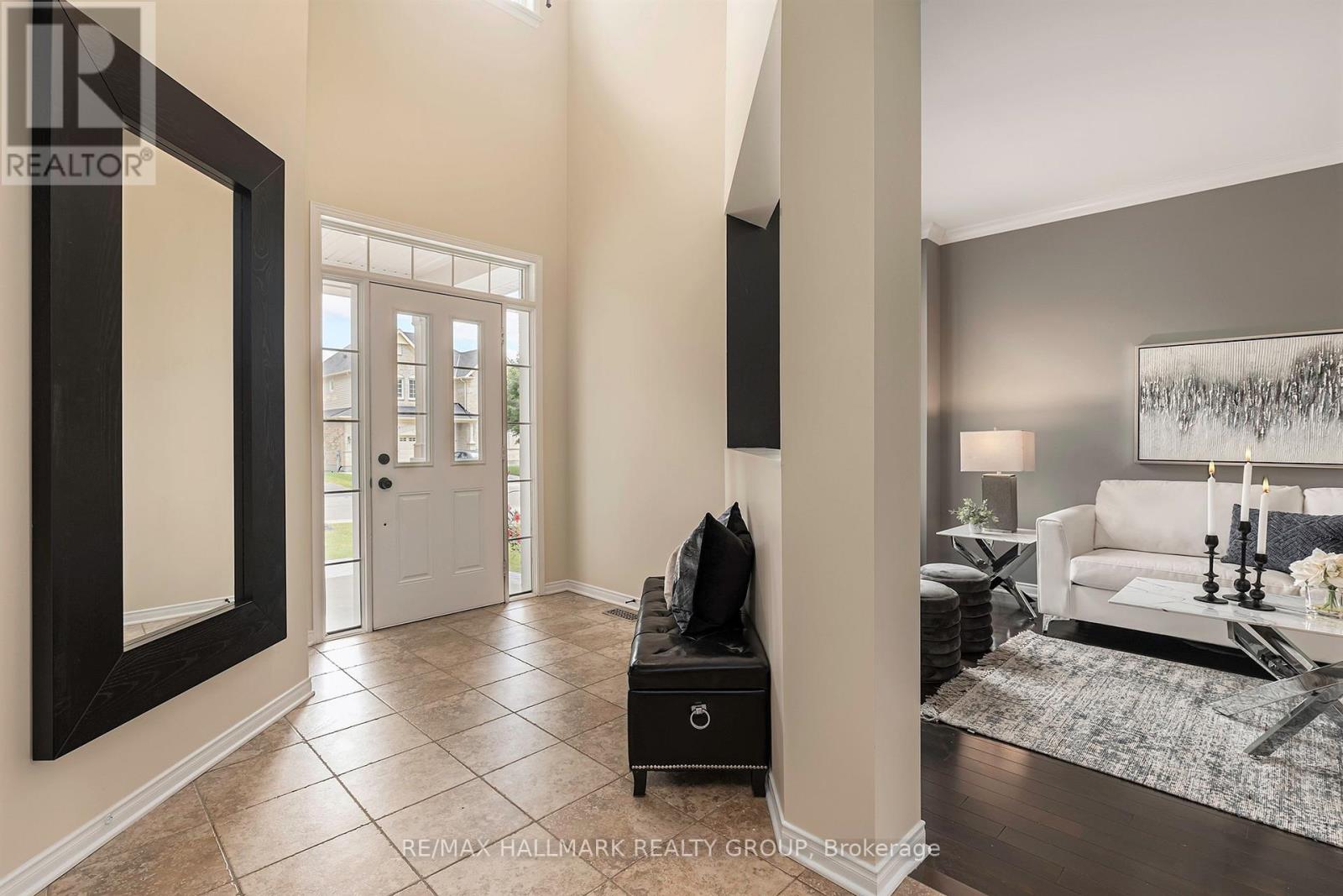 828 Dalkena Place