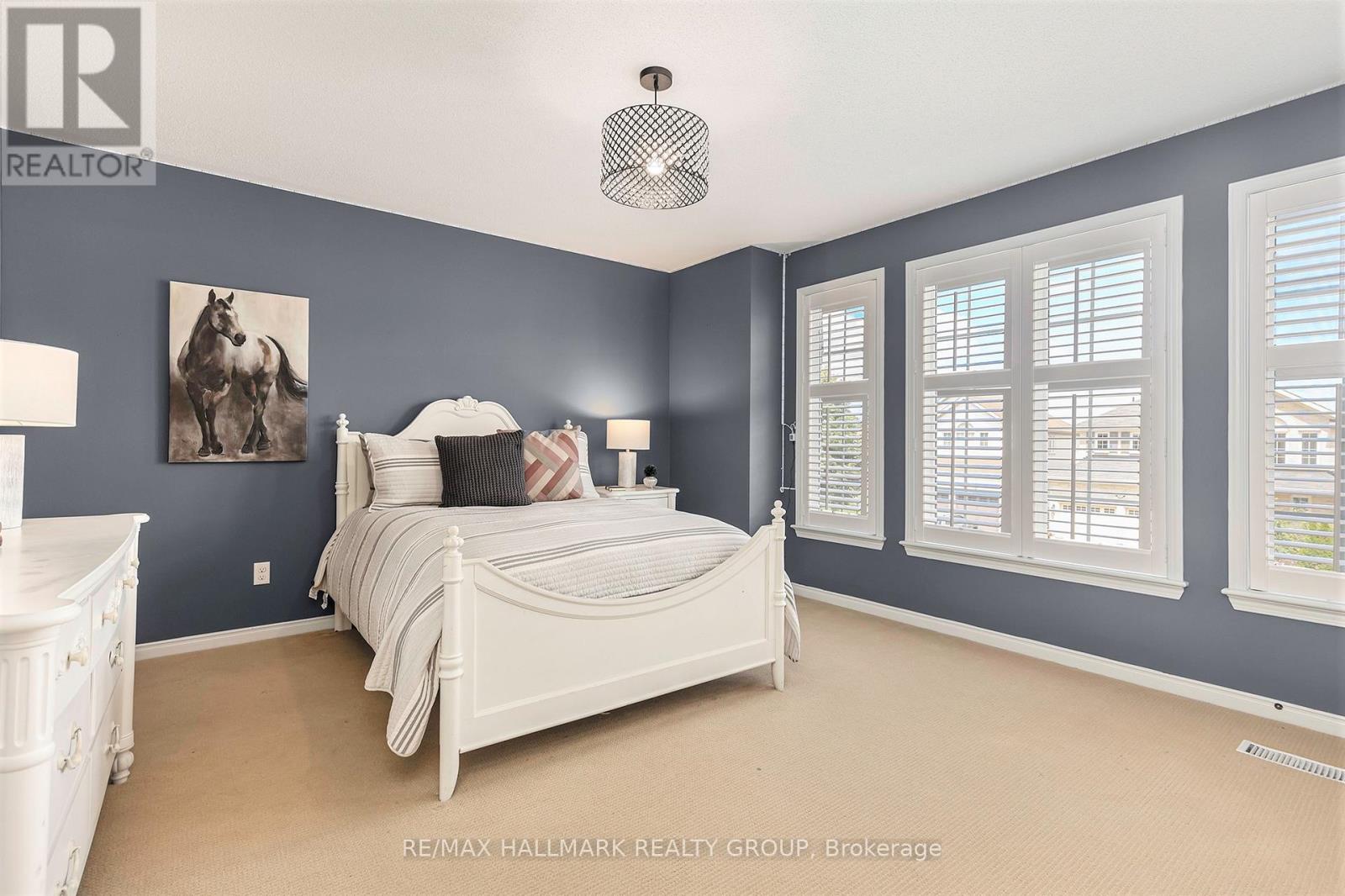 828 Dalkena Place