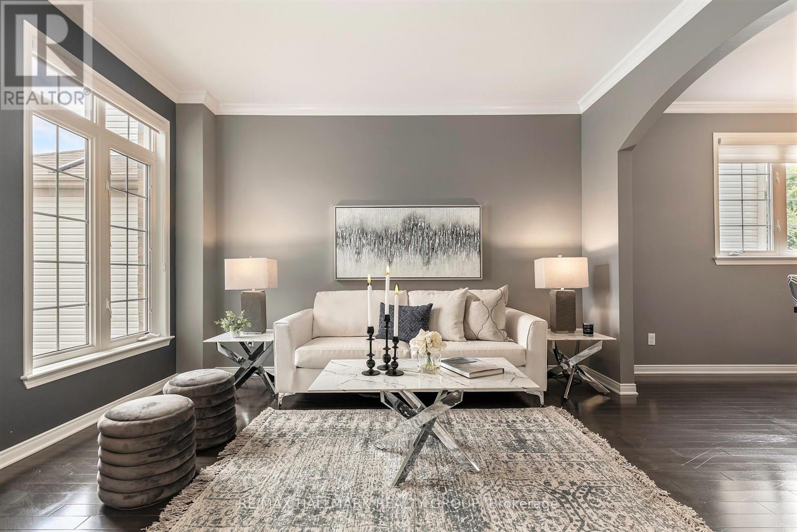 828 Dalkena Place