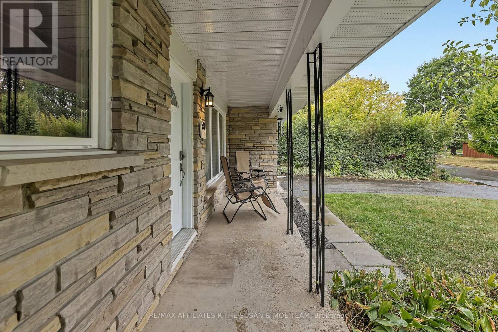 596 Dickinson Avenue