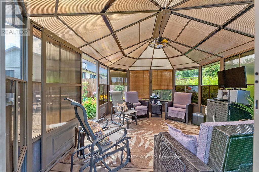 1570 Marcoux Drive