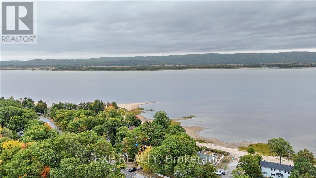 488 Bayview Drive