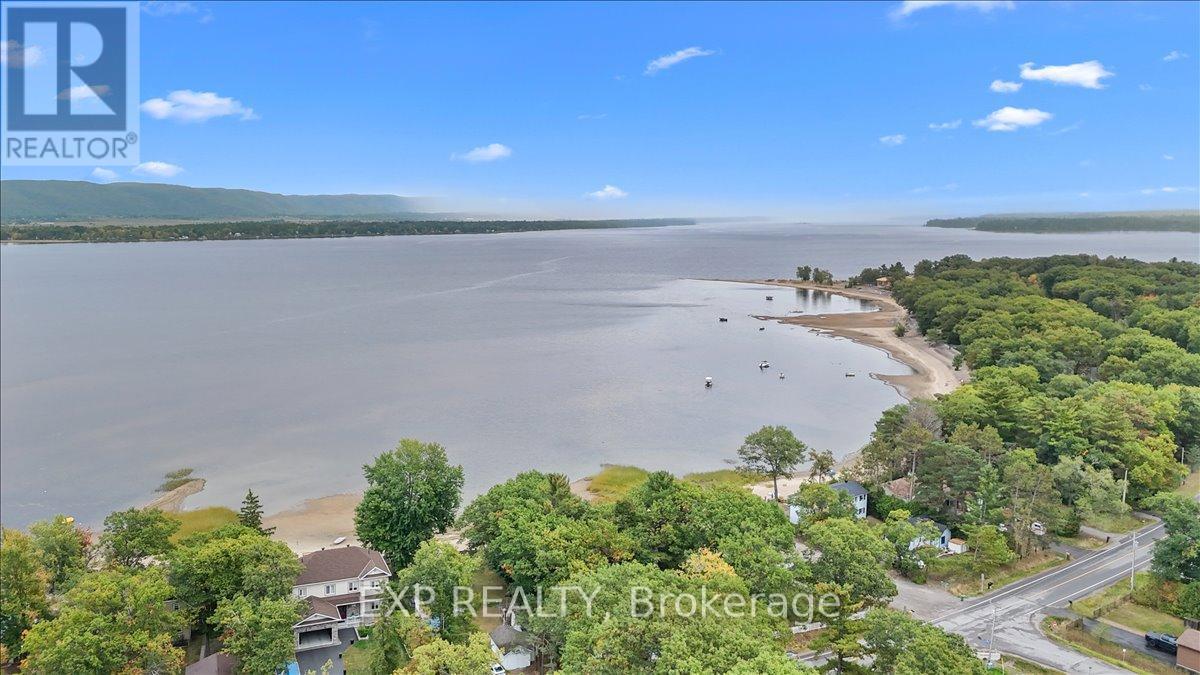 488 Bayview Drive