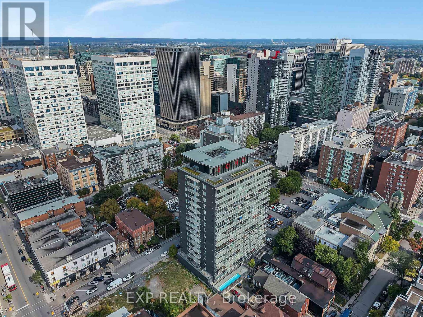 812 - 300 Lisgar Street