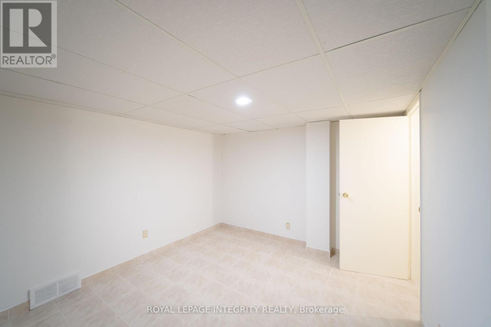 1266 Famlit Court