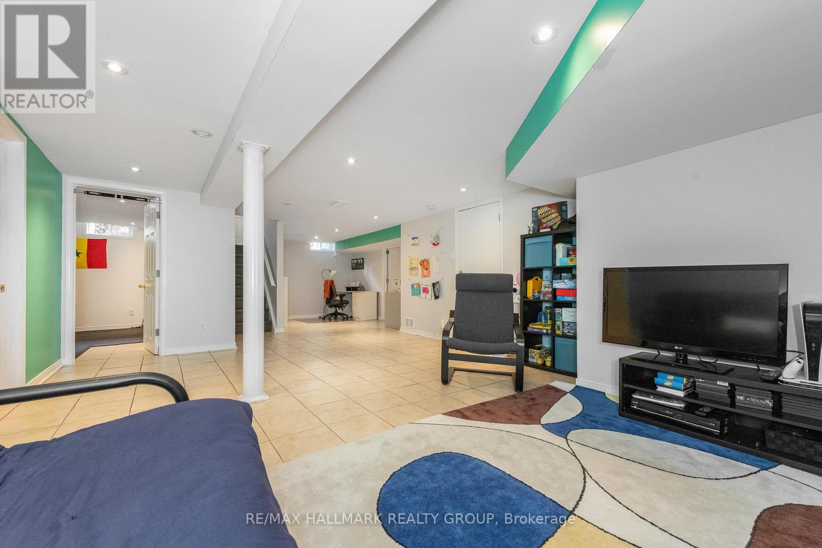 9 Newbury Avenue