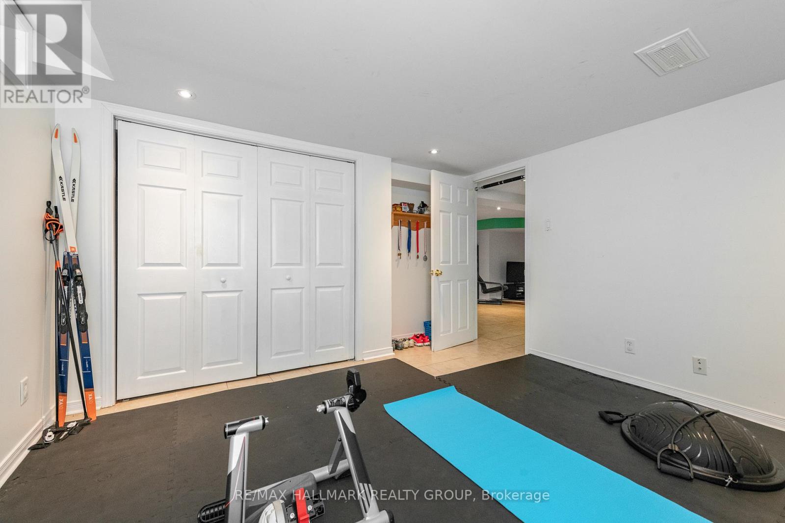 9 Newbury Avenue