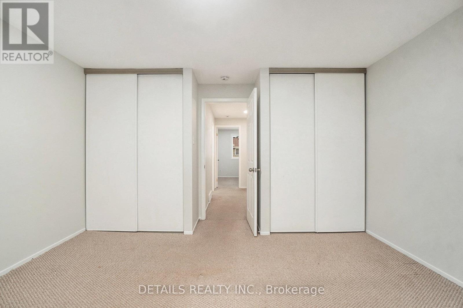 9 - 144 Valley Stream, Unit D Drive