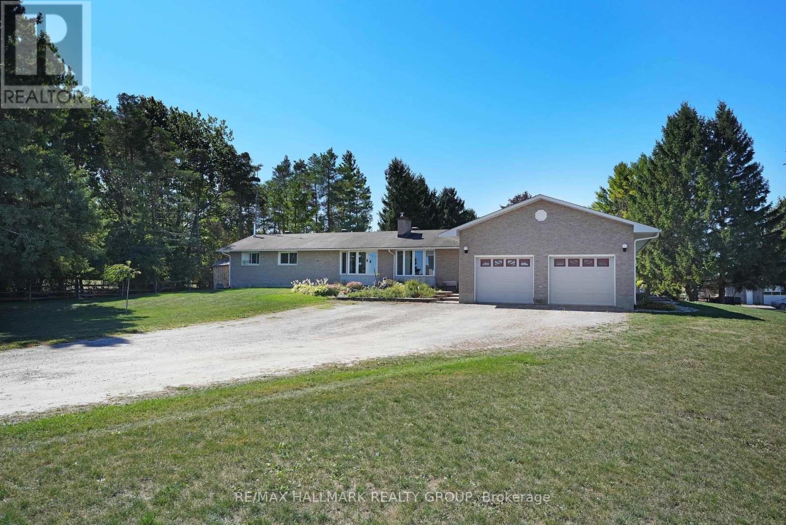 5758 Third Line Road N