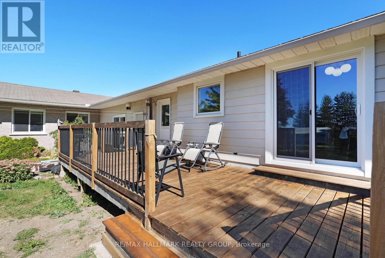 5758 Third Line Road N