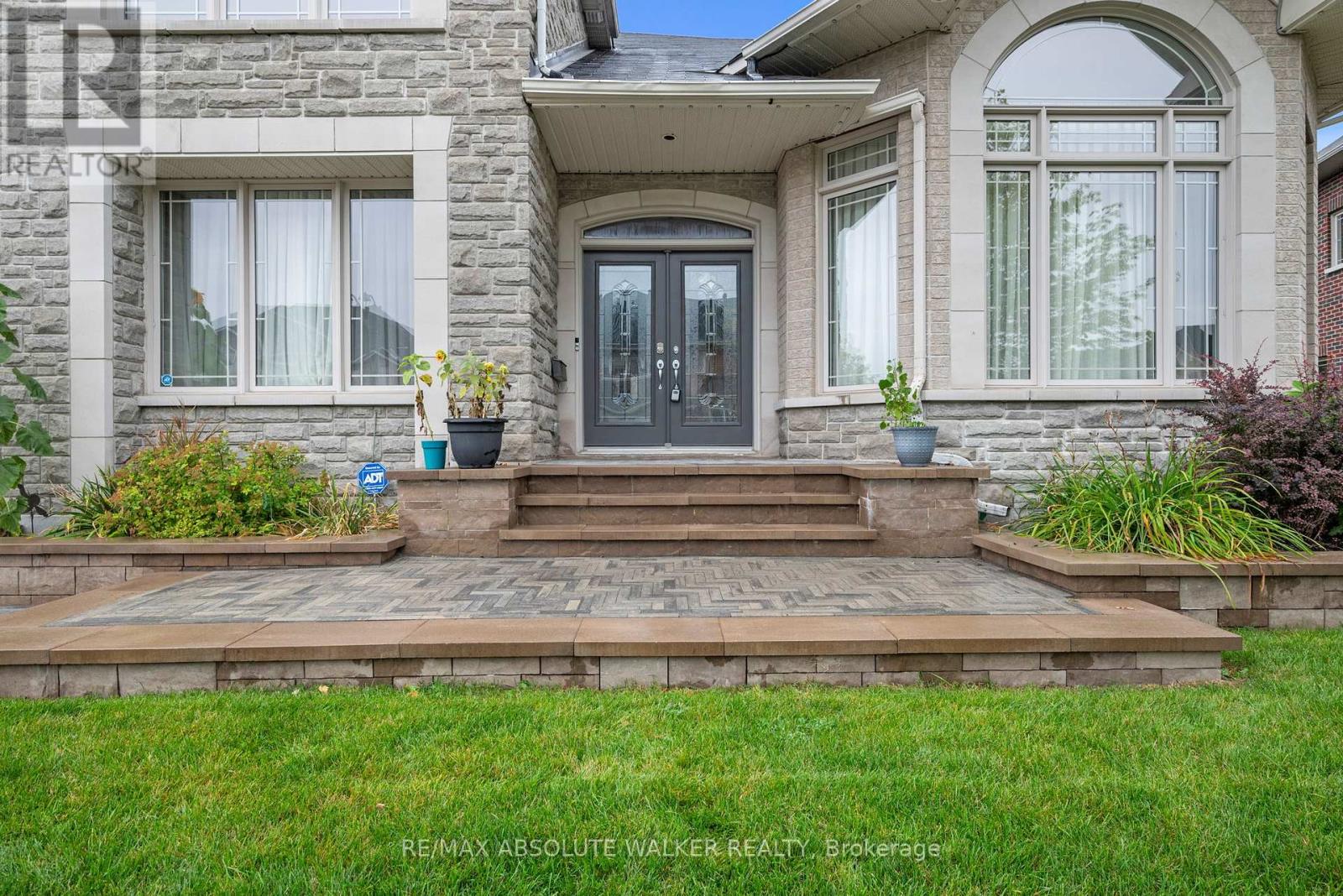 11 Tradewinds Drive