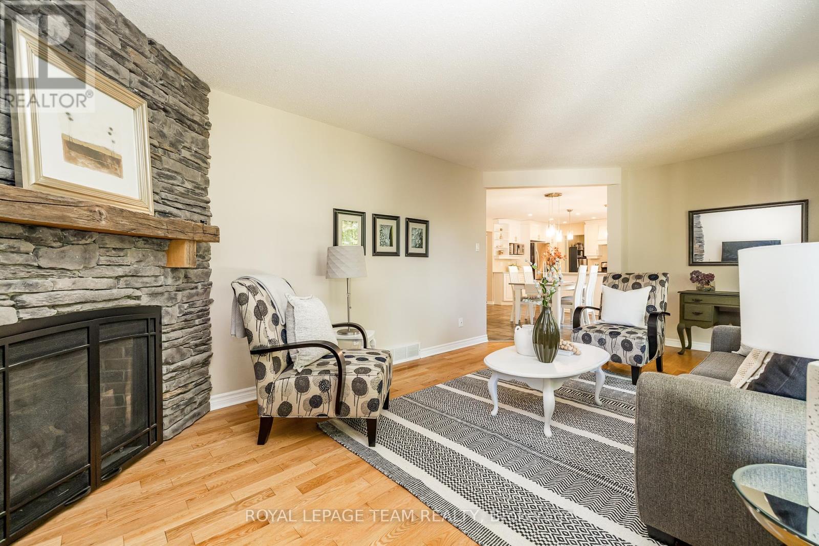 5239 Mclean Crescent