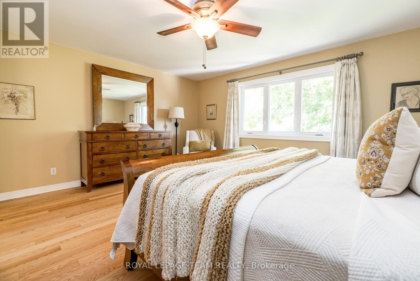 5239 Mclean Crescent