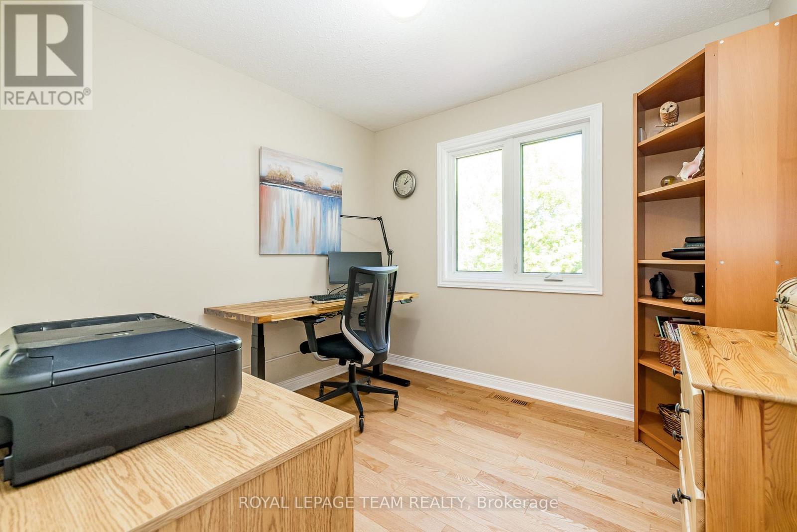 5239 Mclean Crescent