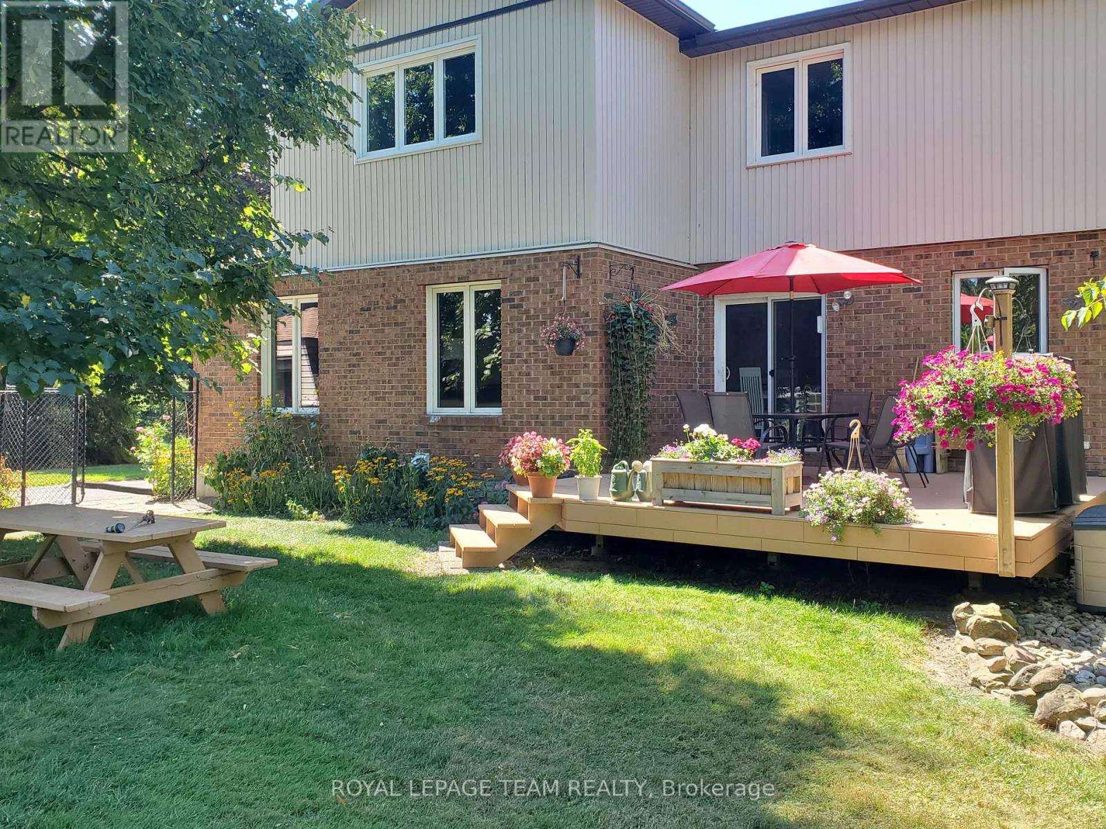 5239 Mclean Crescent