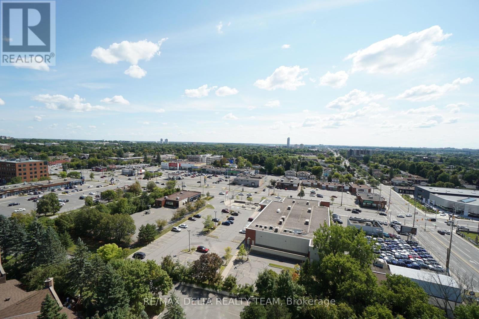 1506 - 545 St. Laurent Boulevard