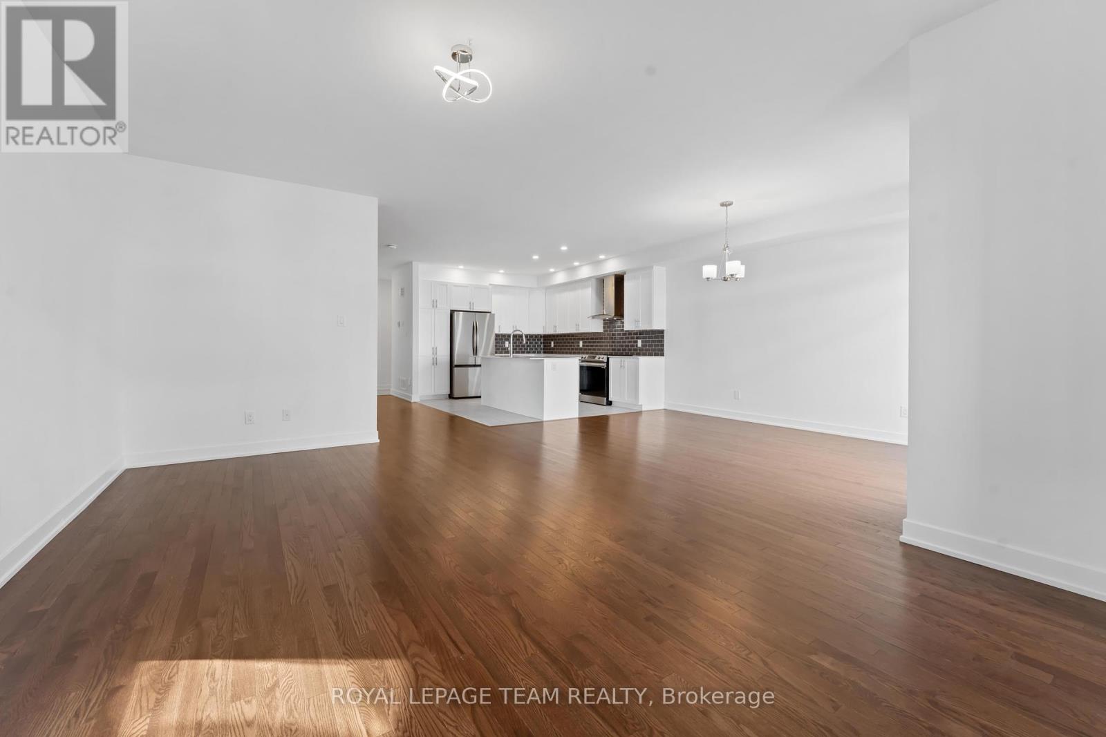 27 Peony Lane