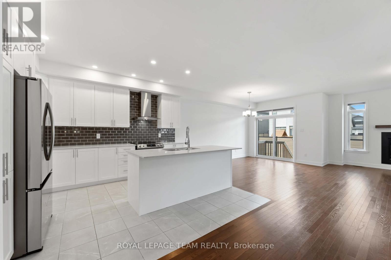 27 Peony Lane