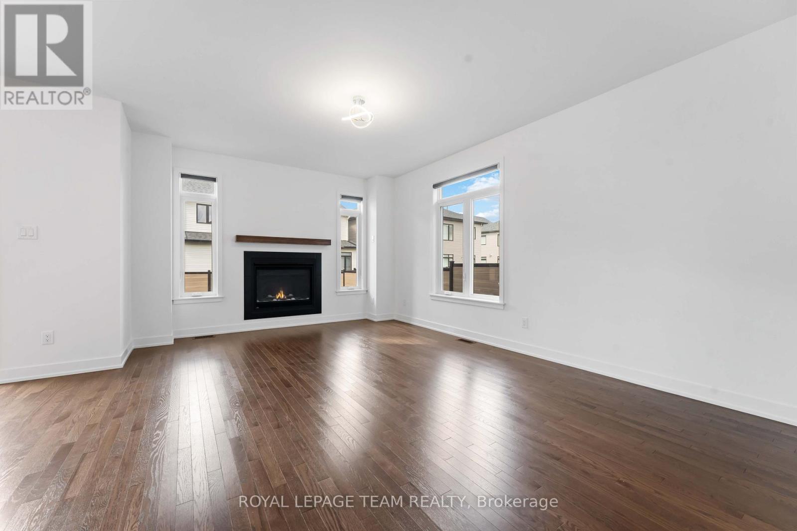 27 Peony Lane
