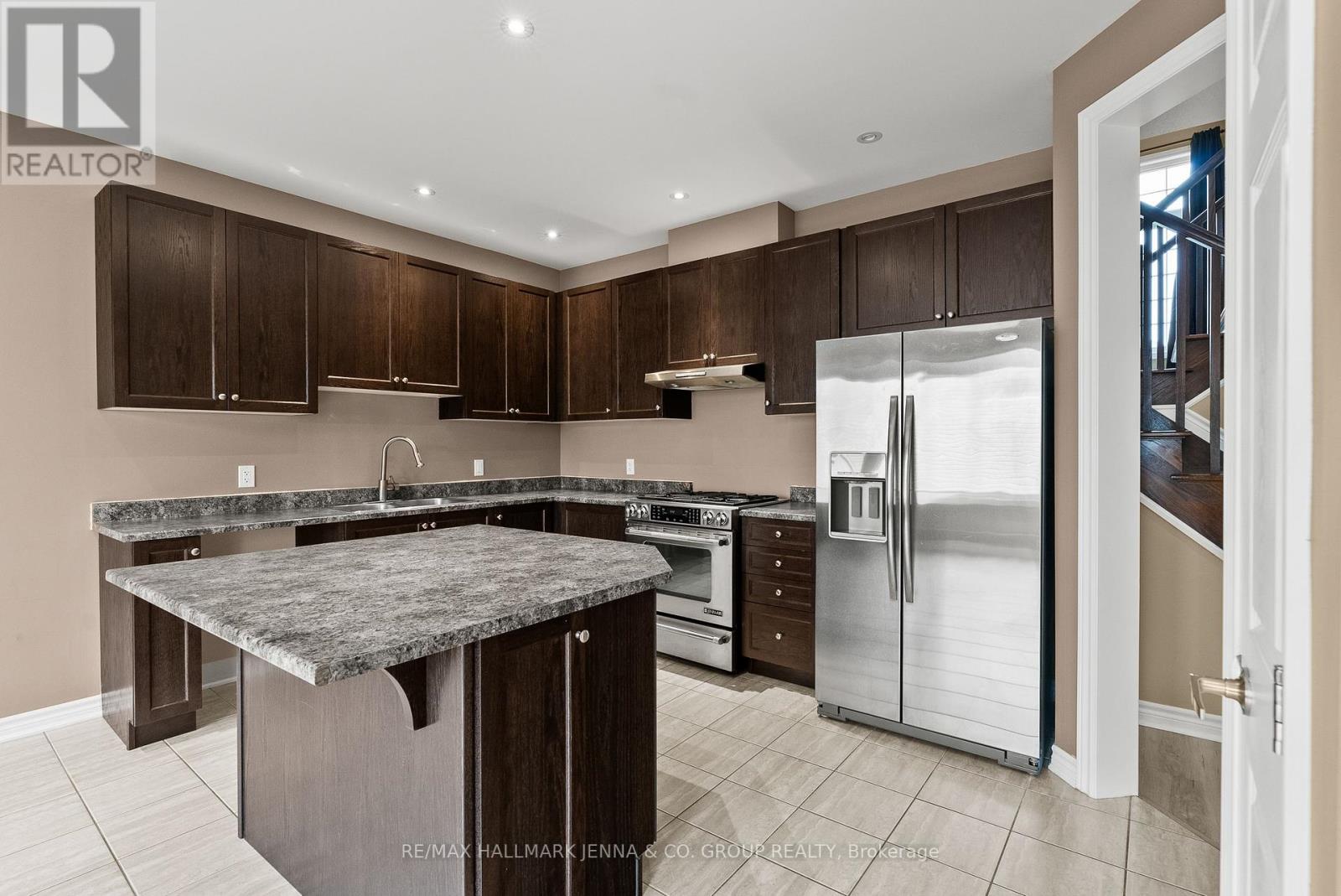 326 Gallantry Way