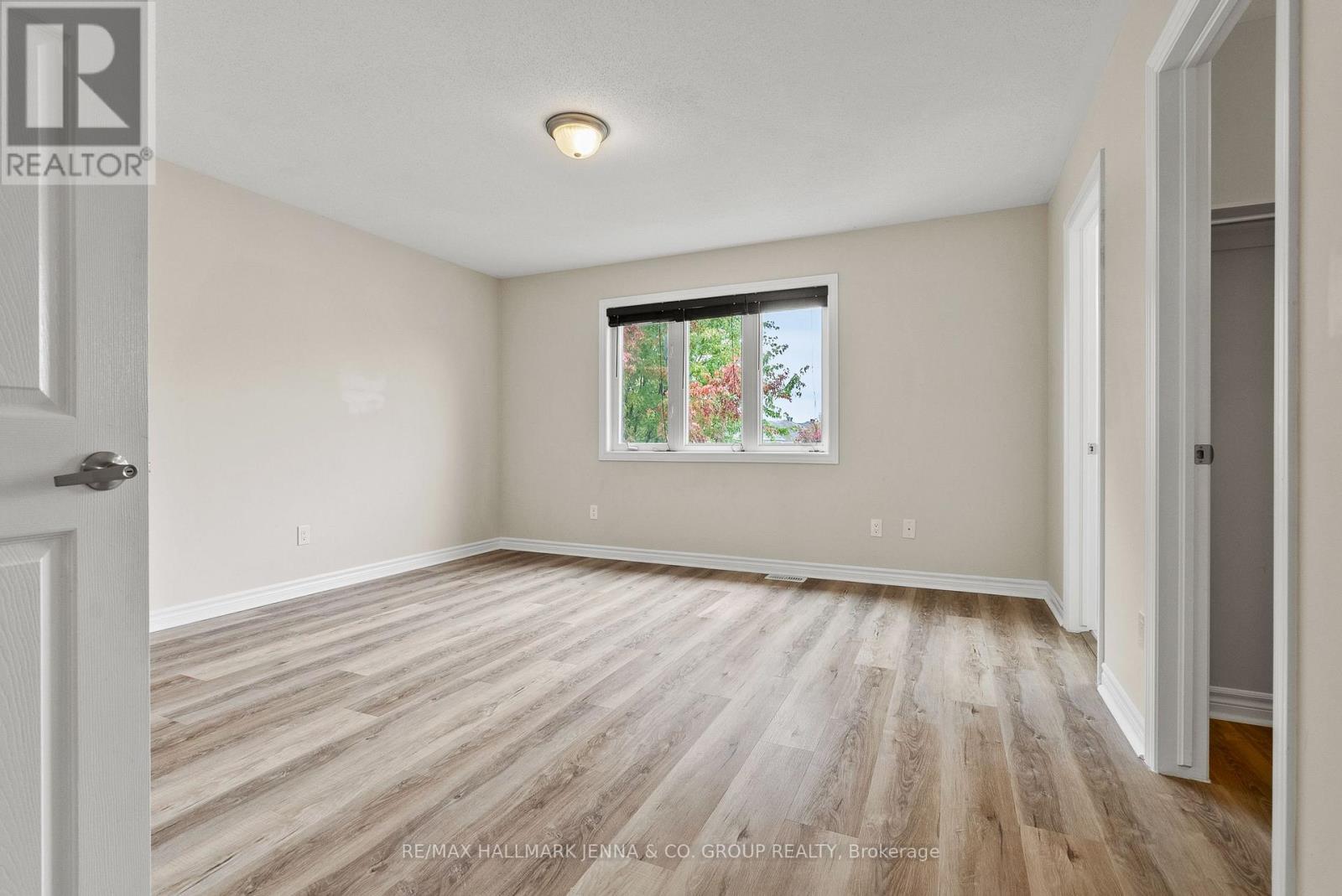 326 Gallantry Way