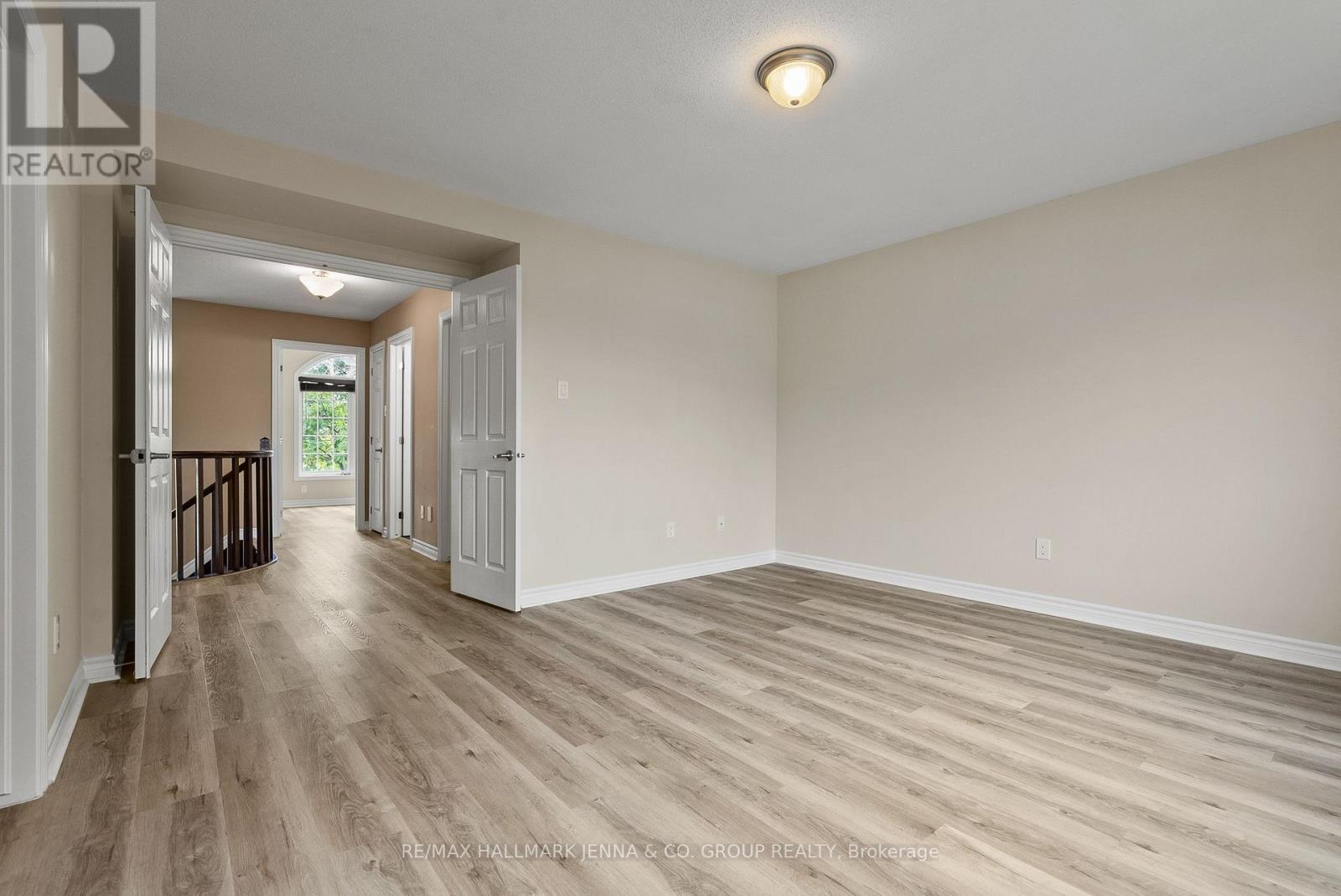 326 Gallantry Way
