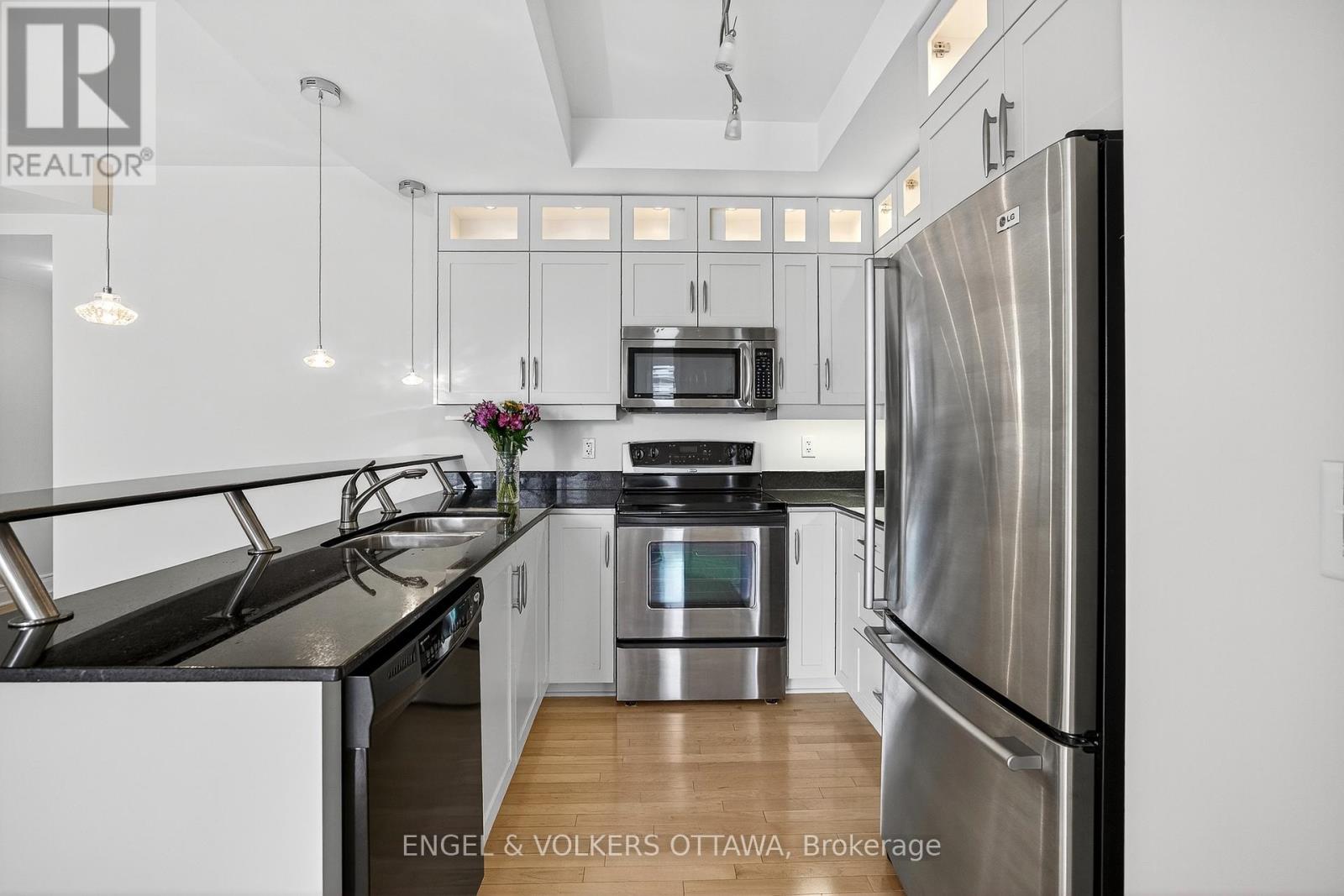 505 - 95 Bronson Avenue