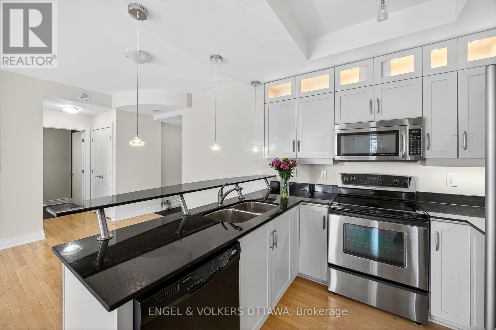 505 - 95 Bronson Avenue