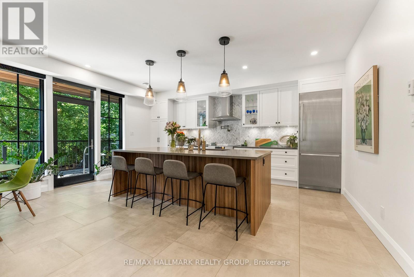 396 Roosevelt Avenue