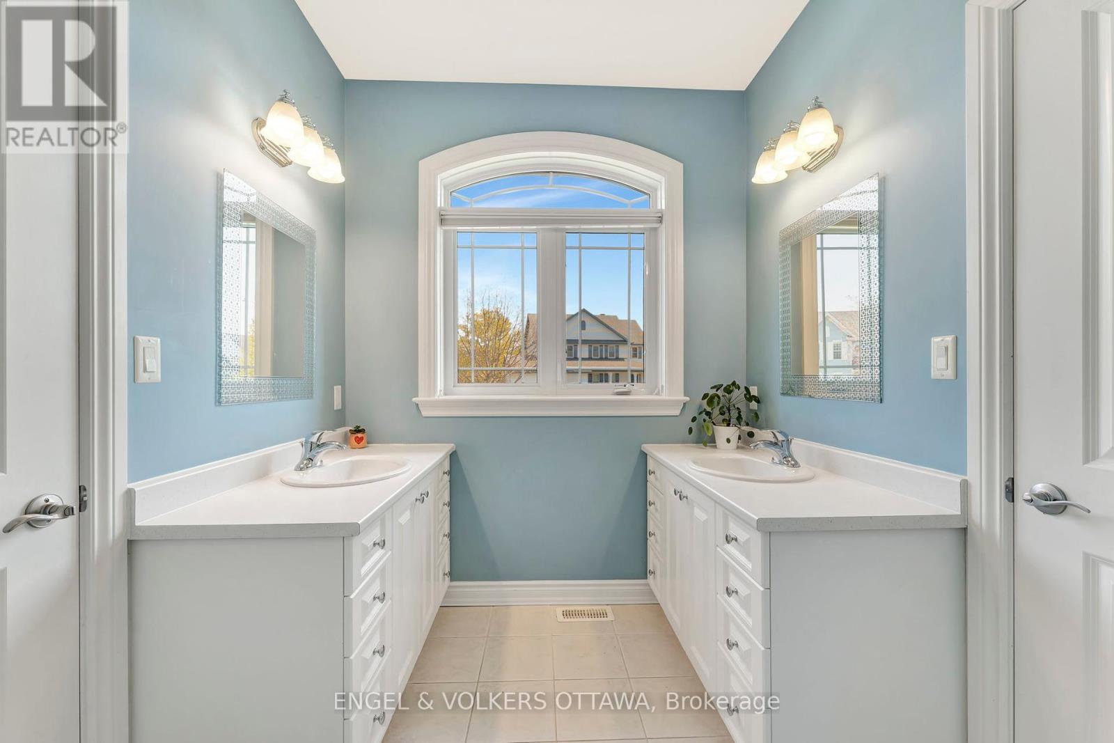 2 Beechgrove Gardens