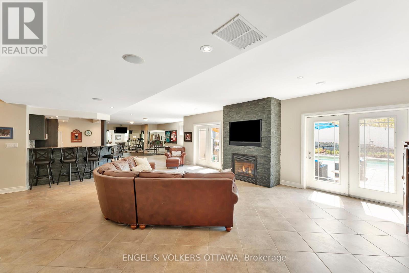 2 Beechgrove Gardens
