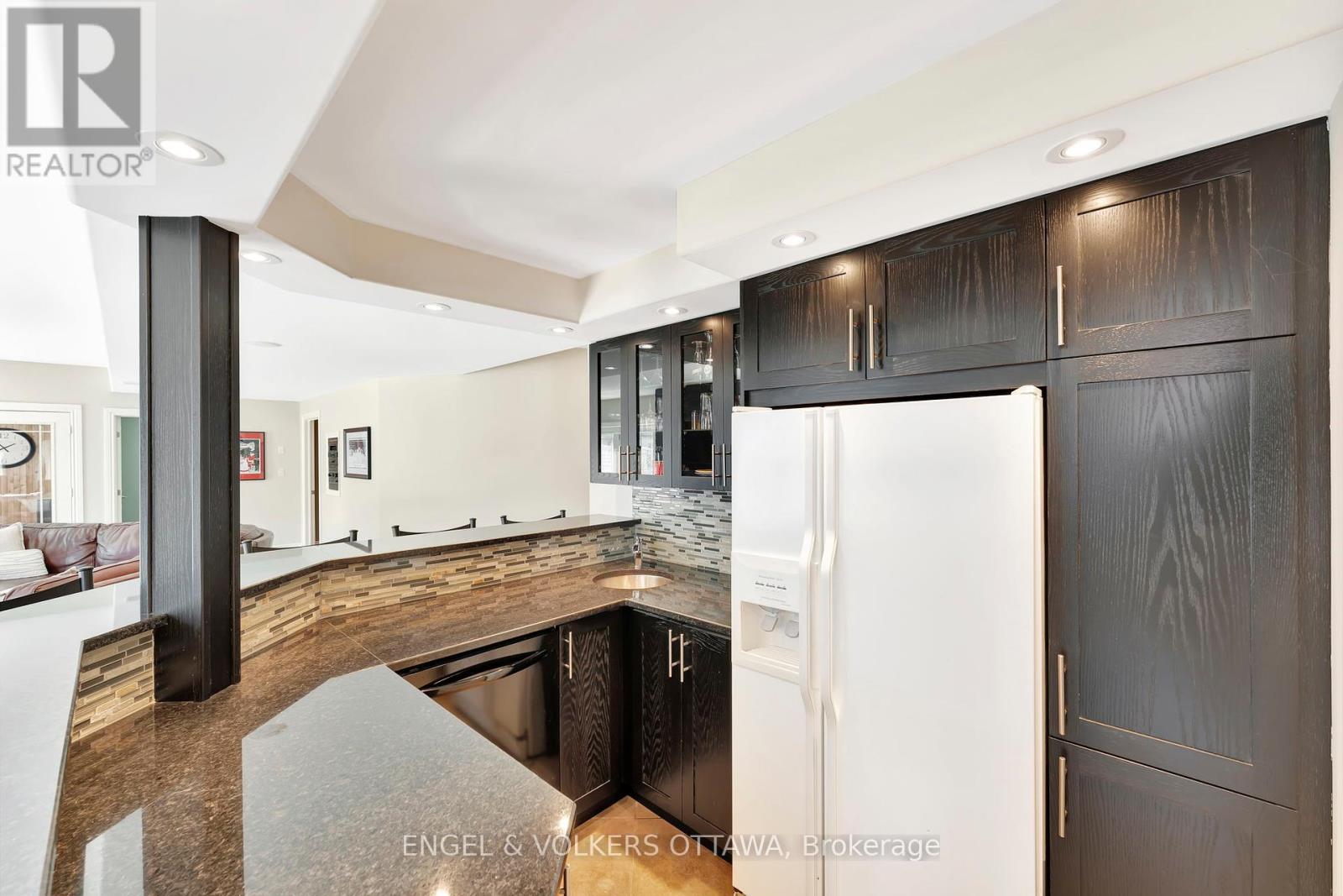 2 Beechgrove Gardens