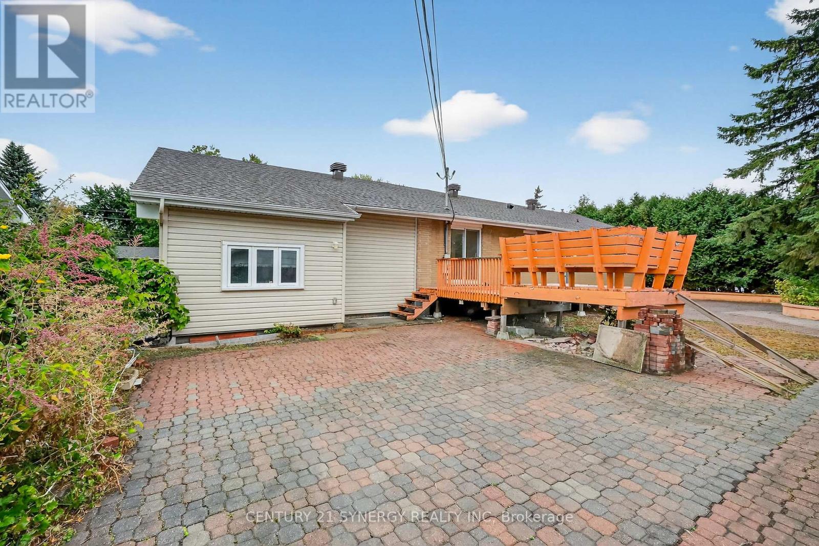 10 Pritchard Drive