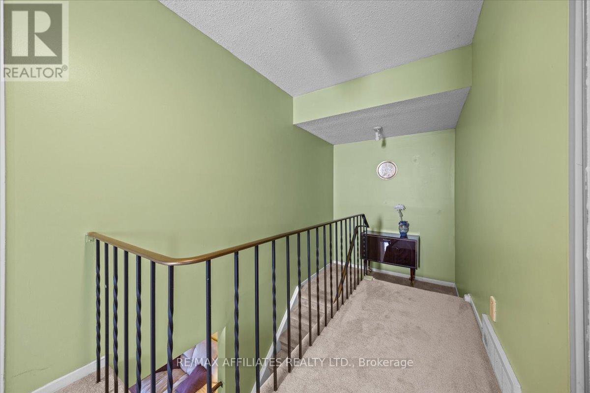 1093 St Lucia Place