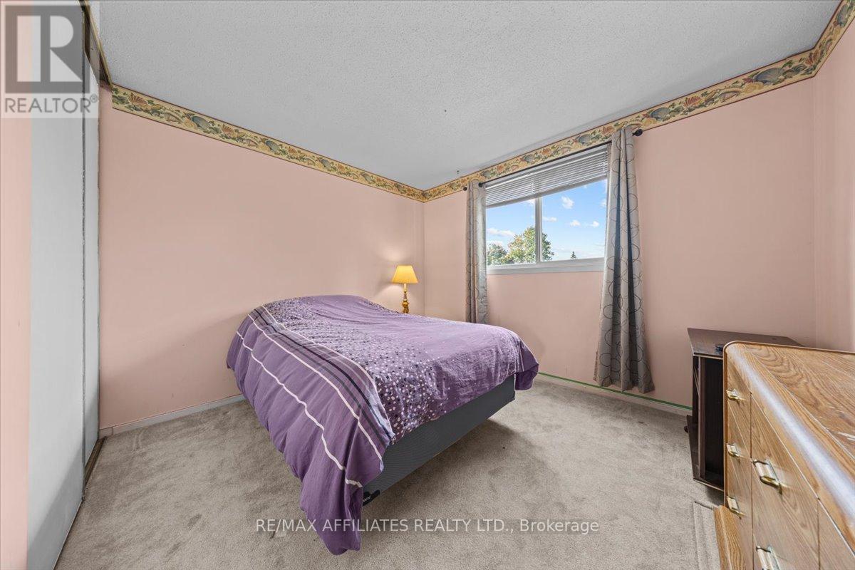 1093 St Lucia Place