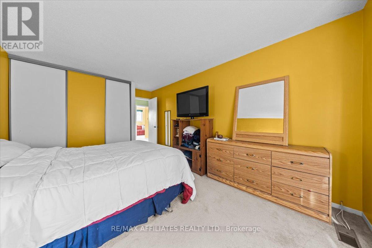 1093 St Lucia Place