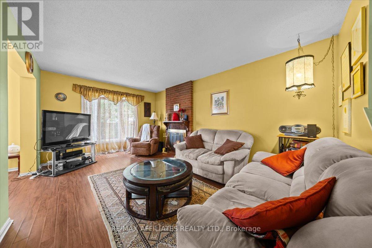 1093 St Lucia Place