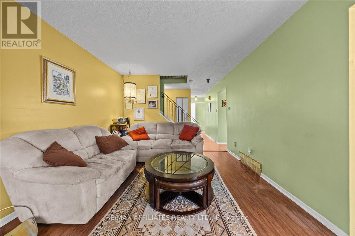 1093 St Lucia Place