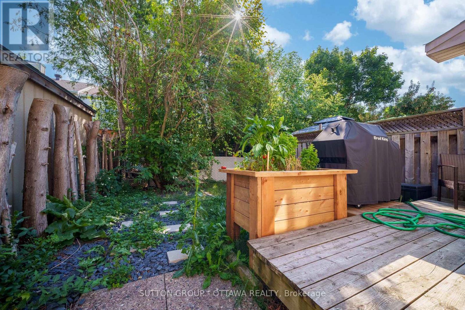 313 Stoneway Drive