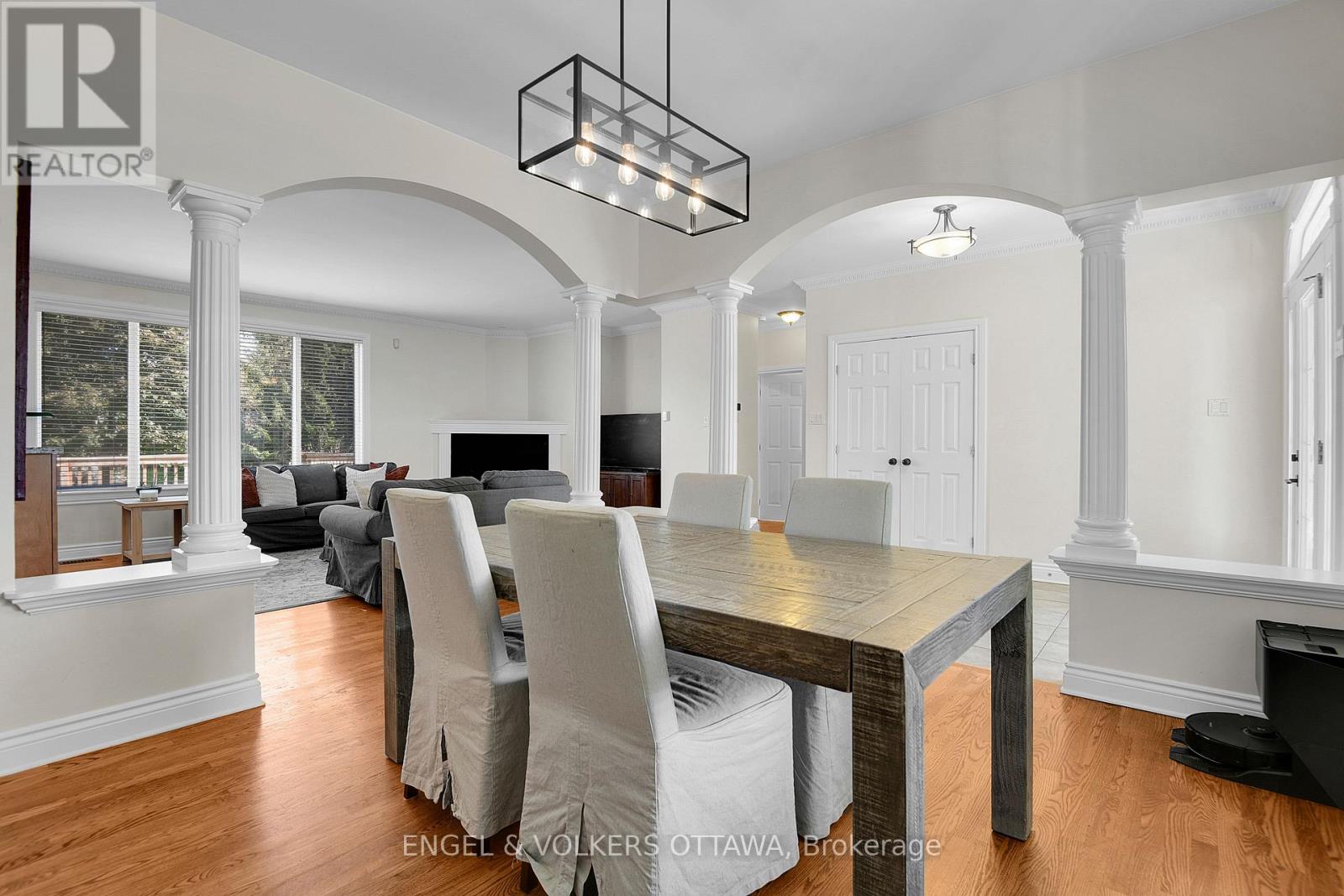 1491 Stableview Way