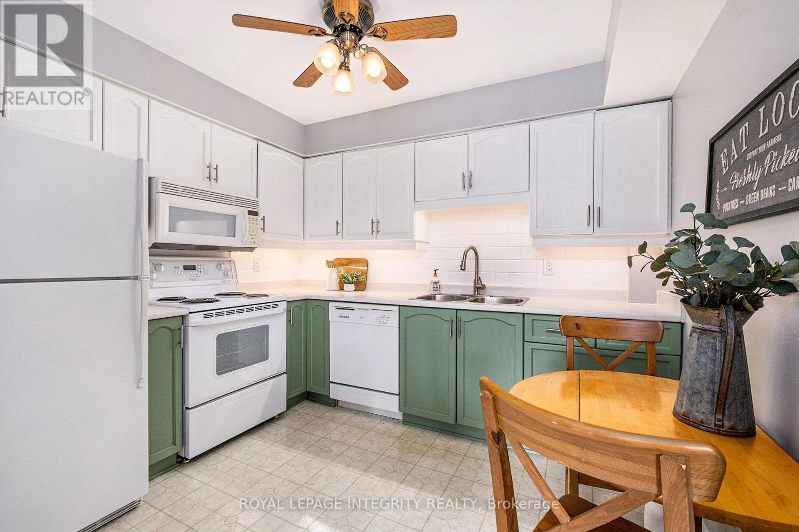303 - 1 Meridian Place