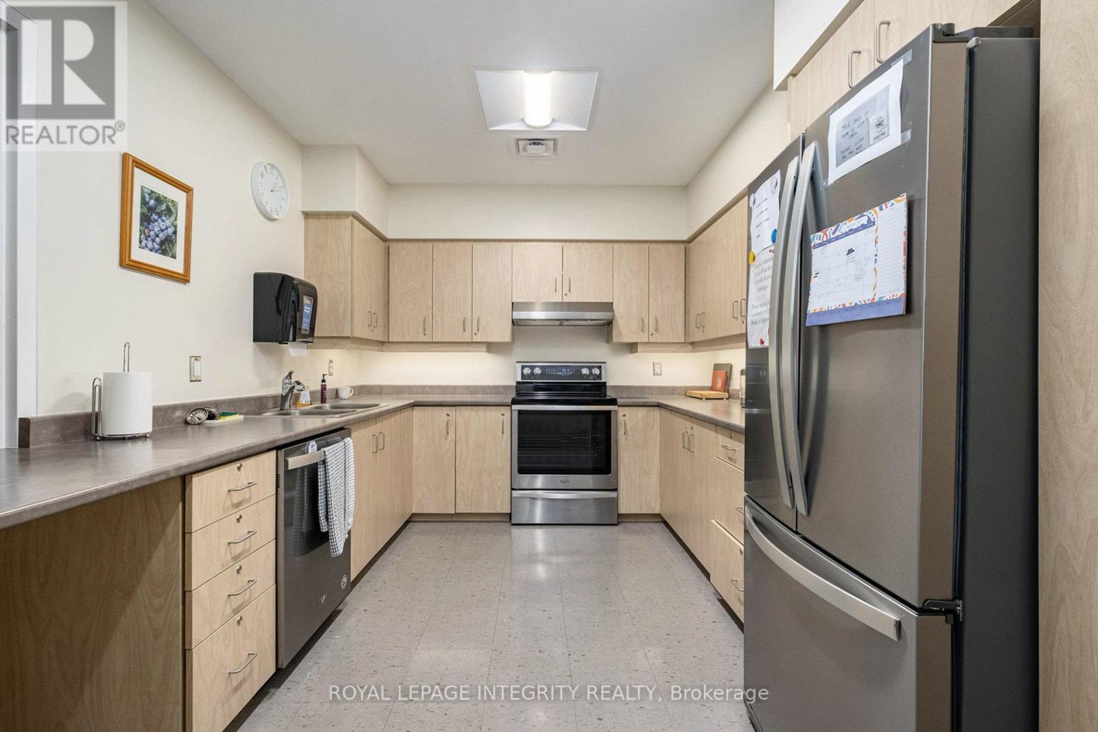 303 - 1 Meridian Place