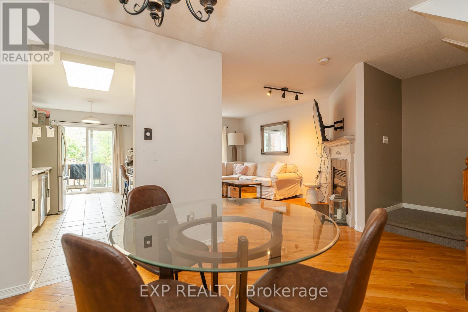 86 Furlong Crescent
