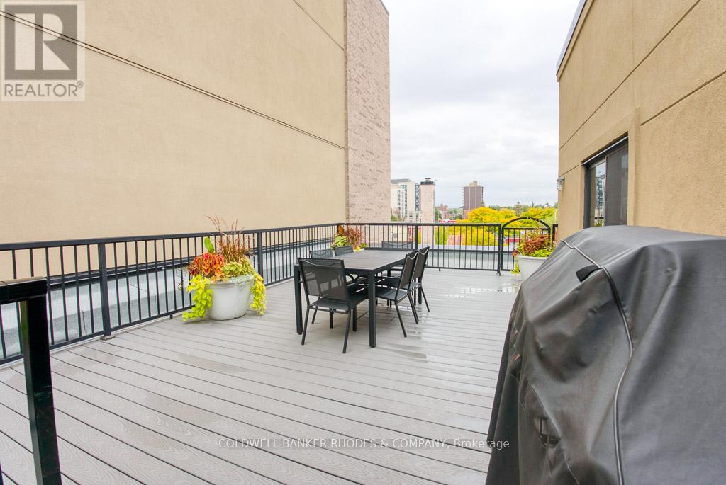 405 - 320 Parkdale Avenue