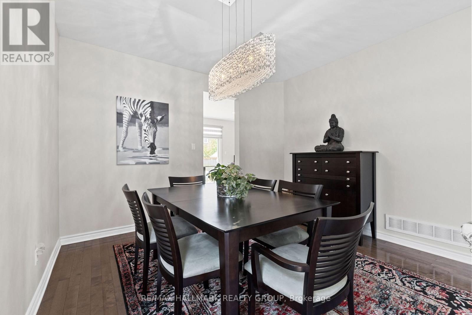 112 Gracewood Crescent