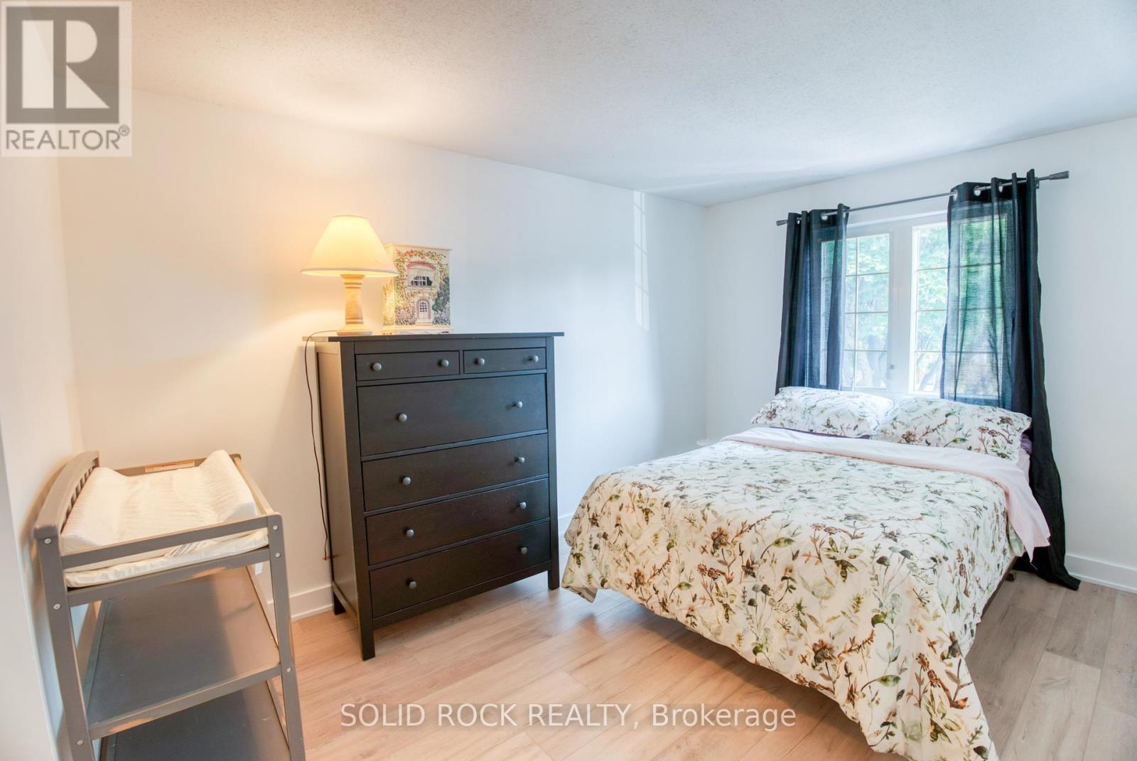 12 - 463 Canotia Place